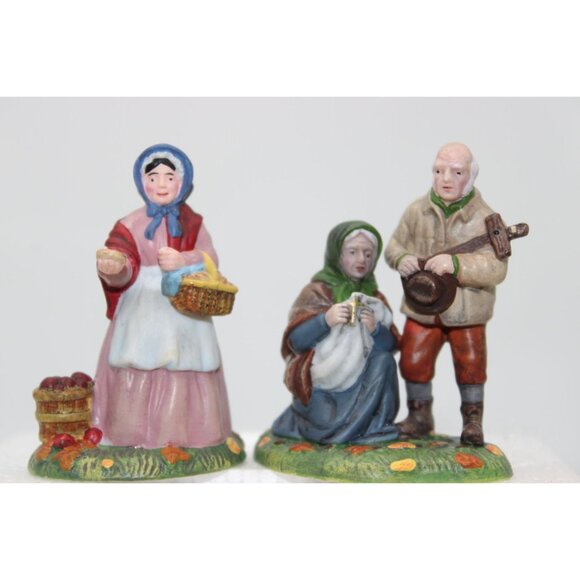 Dept 56 Dickens Village - Begging for Soul Cakes - Picture 2 of 5